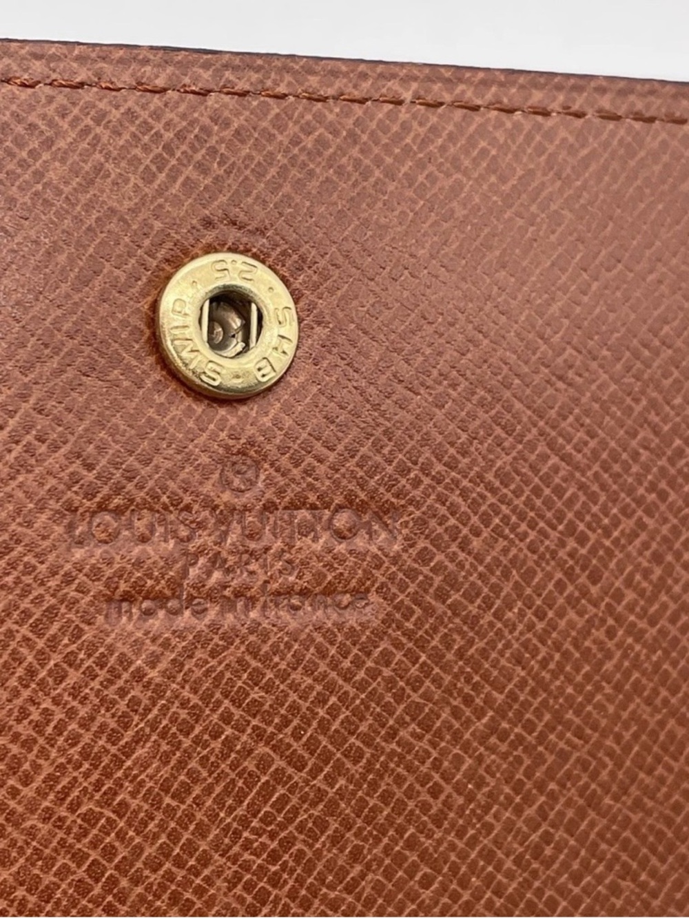 Louis Vuitton Monogram Canvas
Sarah Wallet - Picture 12 of 12